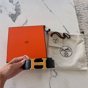 Hermès Black and Gold Reversible Belt 32mm size 75 with extra hole punched